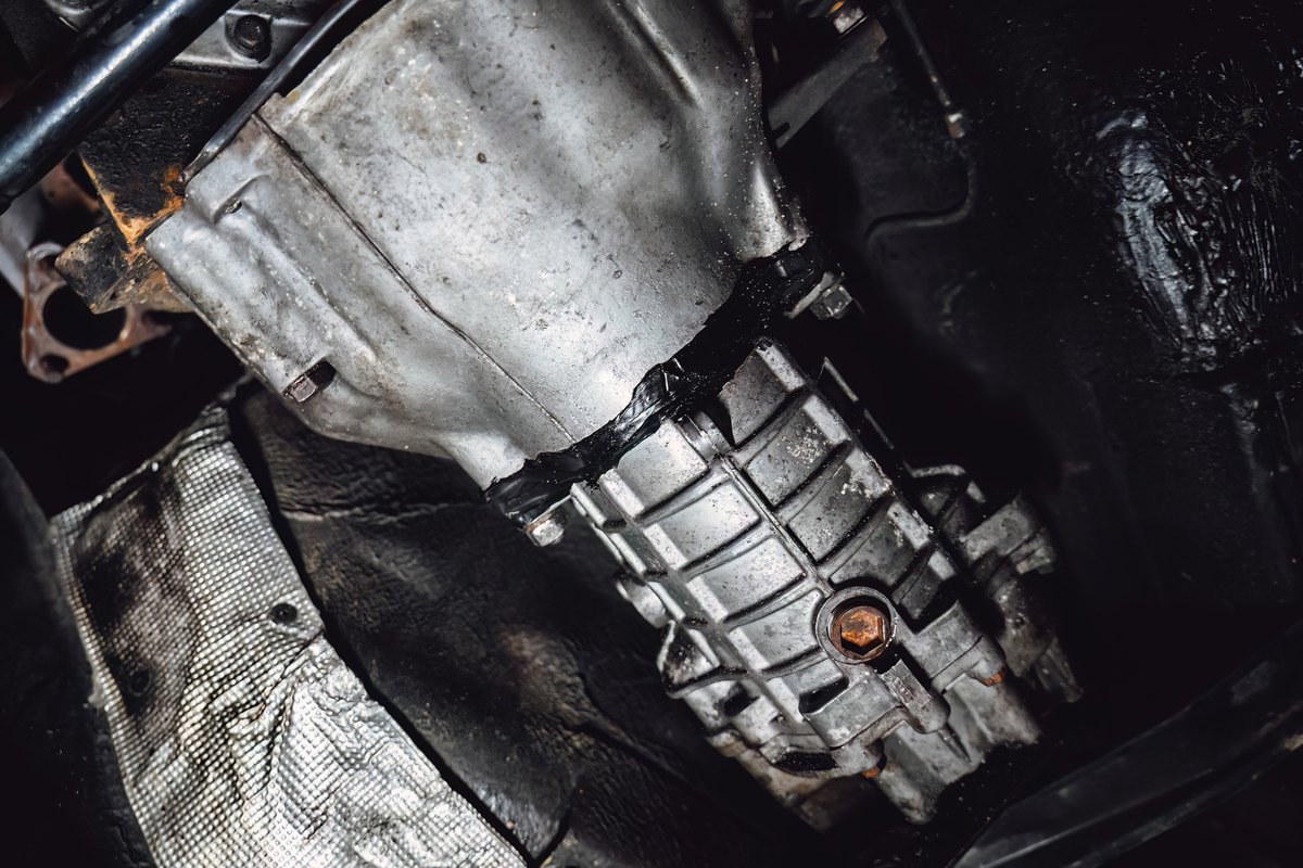 Transmission housing seen from underneath a vehicle